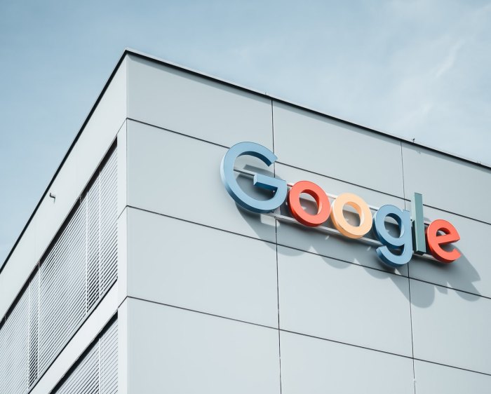Плановете на Google да въведе хибридна работна седмица от 18