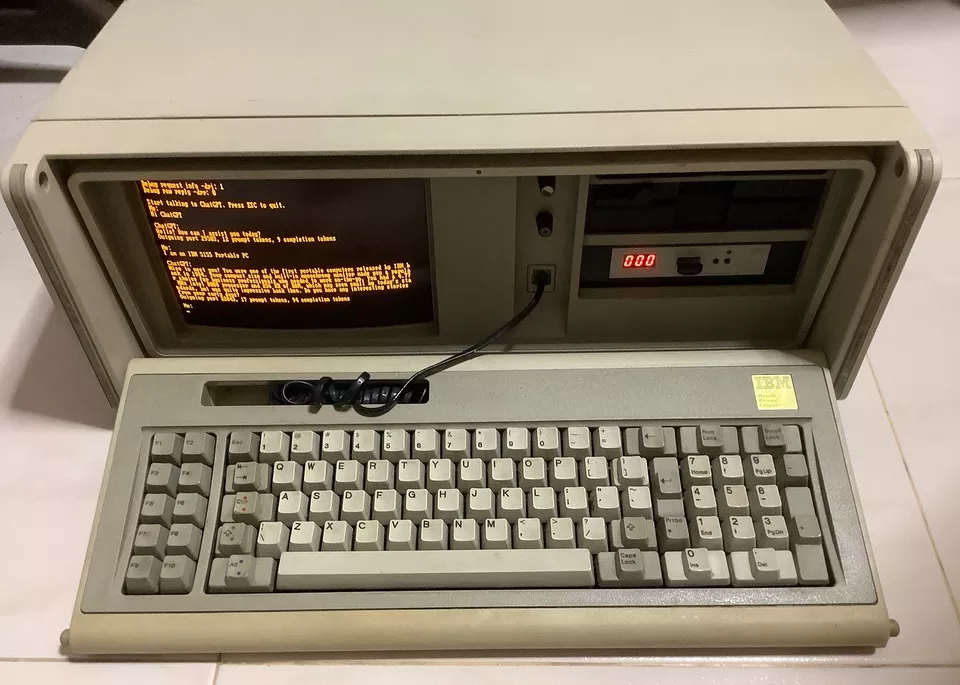 Модерният ChatGPT се изпълнява на древен IBM компютър под управление