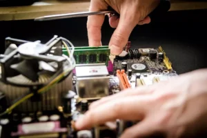 Производителите на електроника за ЕС ще трябва да осигурят ремонти