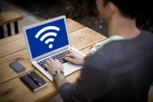 Самият протокол на Wi Fi съдържа уязвимост от която хакерите могат