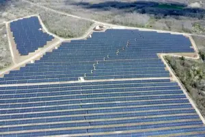 Слънчевата електроцентрала DeLasol е най голямото фотоволтаично съоръжение в Сърбия снимка Министерство