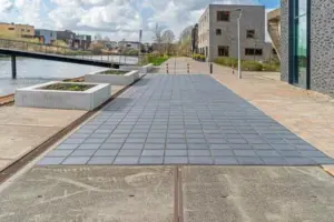 Соларният тротоар в Грьонинген ще генерира 55 000 kWh електроенергия