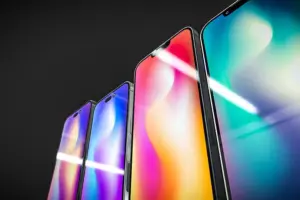 Apple търси по изгодни дестинации за производство на някои от смартфоните