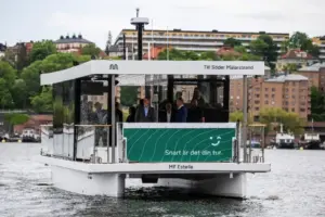 Автономният електрически ферибот MF Estelle може да превозва 30 пътници снимка