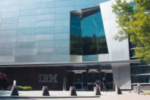 В рамките на три години IBM придоби над 30 компании