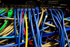Развитието на интернет инфраструктурата породи спор между телекомите и ИТ