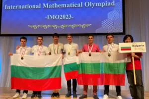 Всички математици от българския отбор спечелиха медали на олимпиадата в