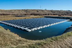 Заради охлаждащия ефект на водата плаващите соларни панели работят по ефективно