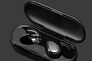 Безжичните слушалки Y30 BT5 0 Earbuds се доставят заедно с кутия