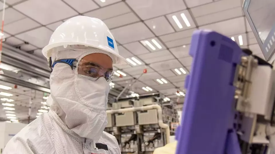 Intel разширява производствените си мощности за чипове в Израел(снимка: Intel)
Правителството