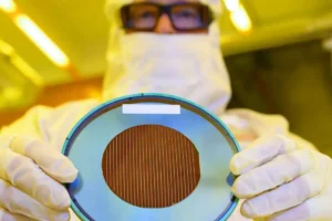 Производството на 1 нм чипове е близо обещава Intel с нов