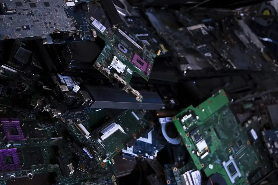 Генерирането на електронни отпадъци нараства със скорост от 2,6 милиона