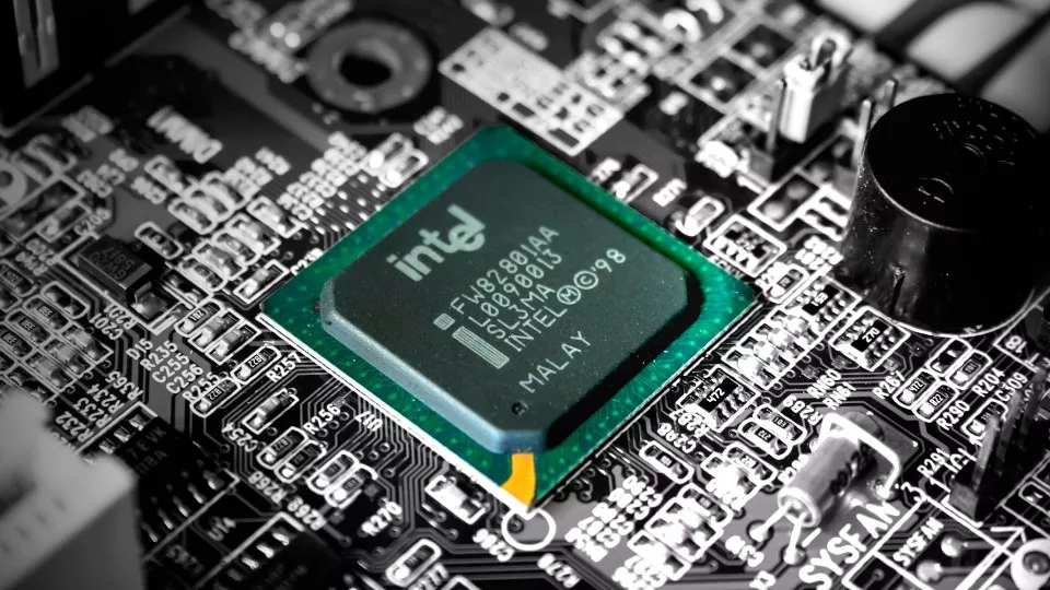 Загубата на достъп до чиповете на Intel може да има