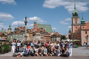 29 студенти ще представят във Варшава всяка от 27 те държави членки