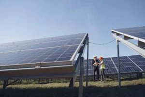 Нов слънчев капацитет ще помогне за захранване на центровете за