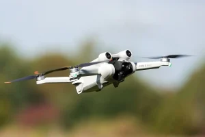 DJI продава повече от половината си дронове на пазара в