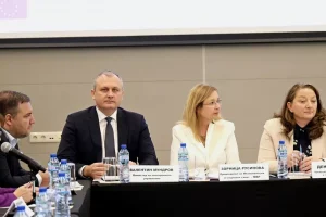 Валентин Мундров увери че МЕУ работи за улесняване на процедурите