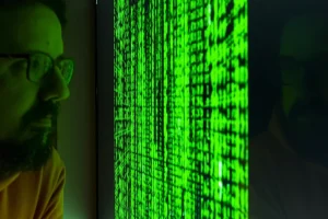 Симбиозата на човек и изкуствен интелект вече движи разработката на