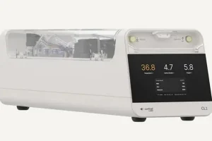 CL1 е първата търговска система която комбинира отгледани човешки неврони