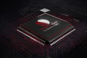 Мобилните чипове на Qualcomm догонват процесорите за лаптопи в производителността снимка