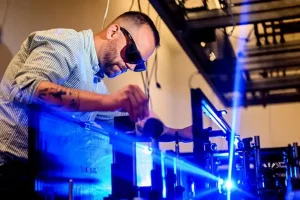 Нови квантови материали обещават да ускорят електрониката 1000 пъти снимка Northeastern