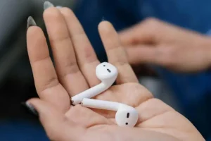 Безжичните слушалки чиято популяризиране започна от Apple могат гарантирано да