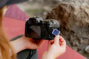 Рисковано е да съхранявате спомените си само на фотоапарати и