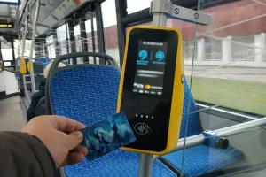 NFC таксуването за возене в градски транспорт набира популярност и